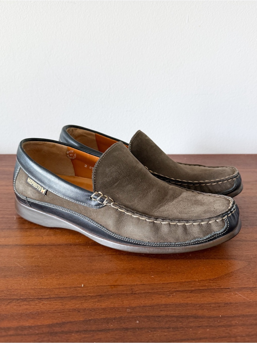 Mephisto Men's 9 US Nubuck Leather Loafers Brown Black Slip On Moc Toe Shoes